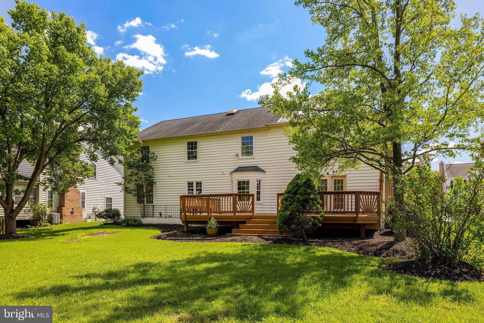 ASHBURN FARM - Residential