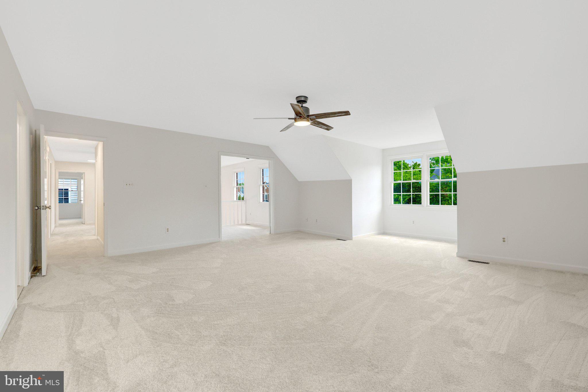 ASHBURN FARM - Residential