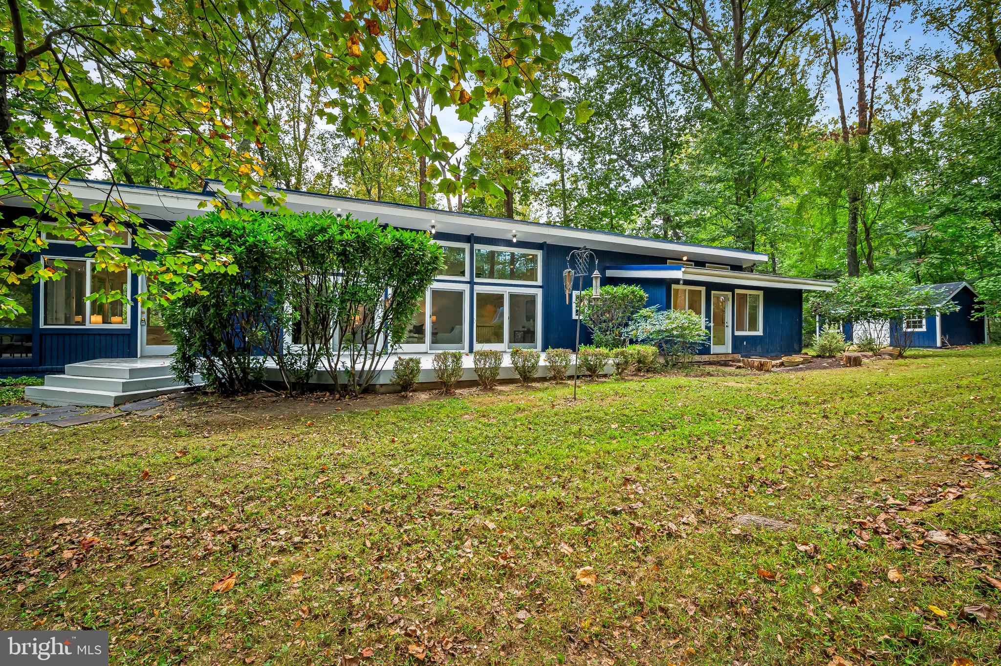 3 CHARTWELL COURT