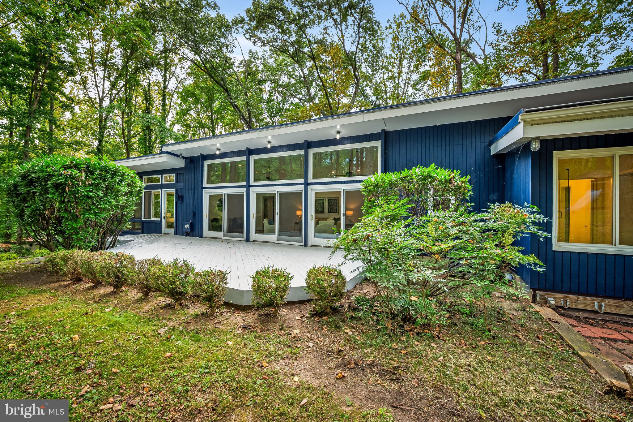 3 CHARTWELL COURT