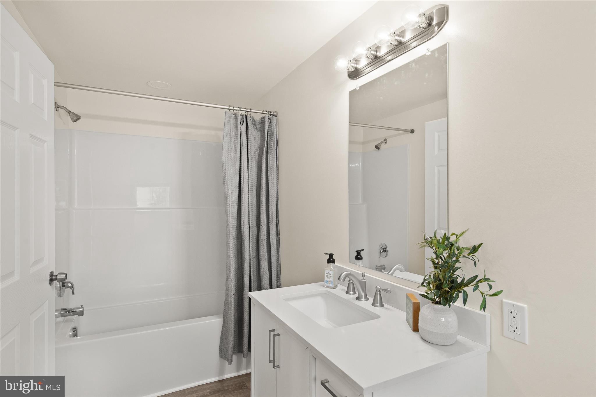 PINE BEACH ADDN - Residential