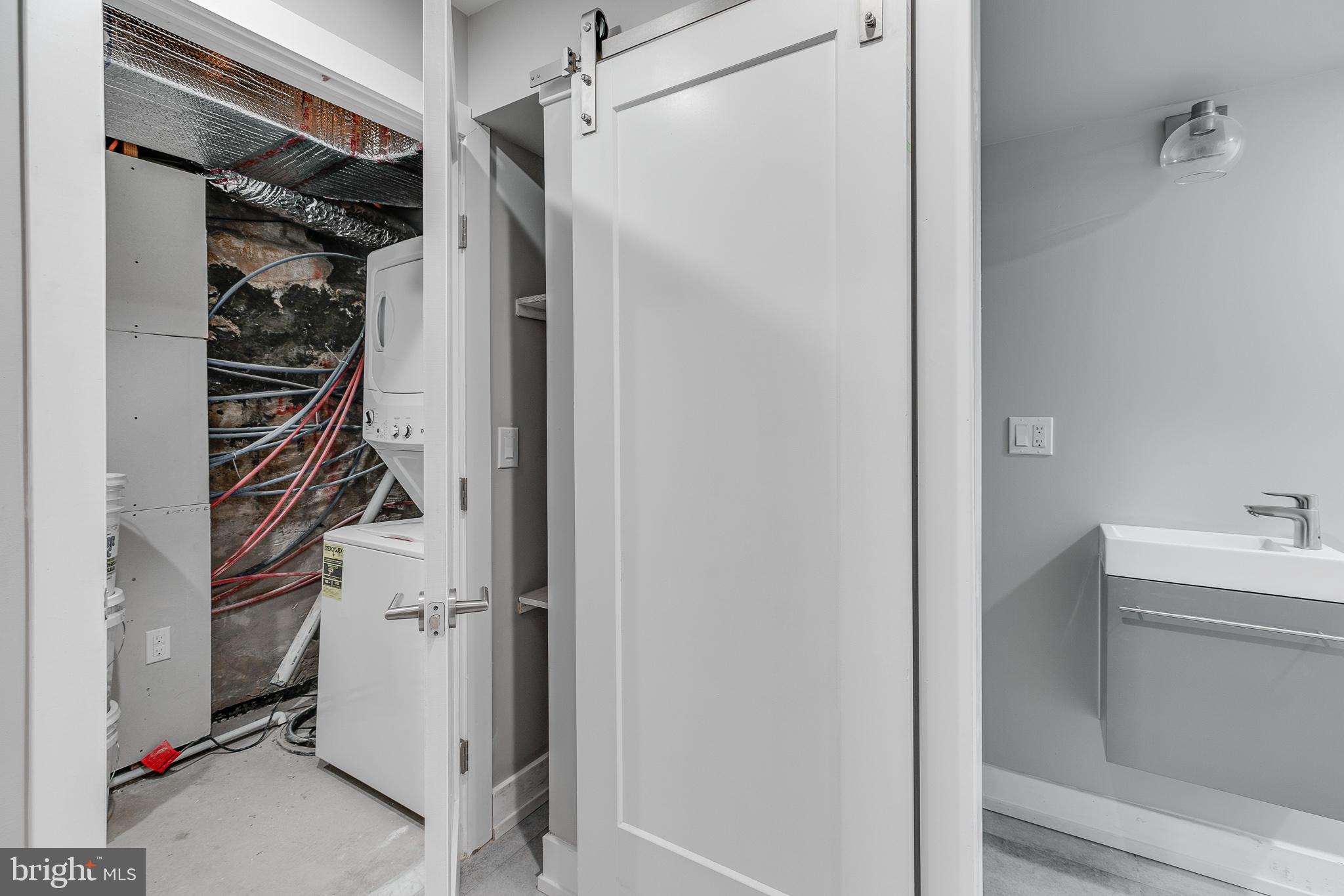 OLDE KENSINGTON - Residential Lease