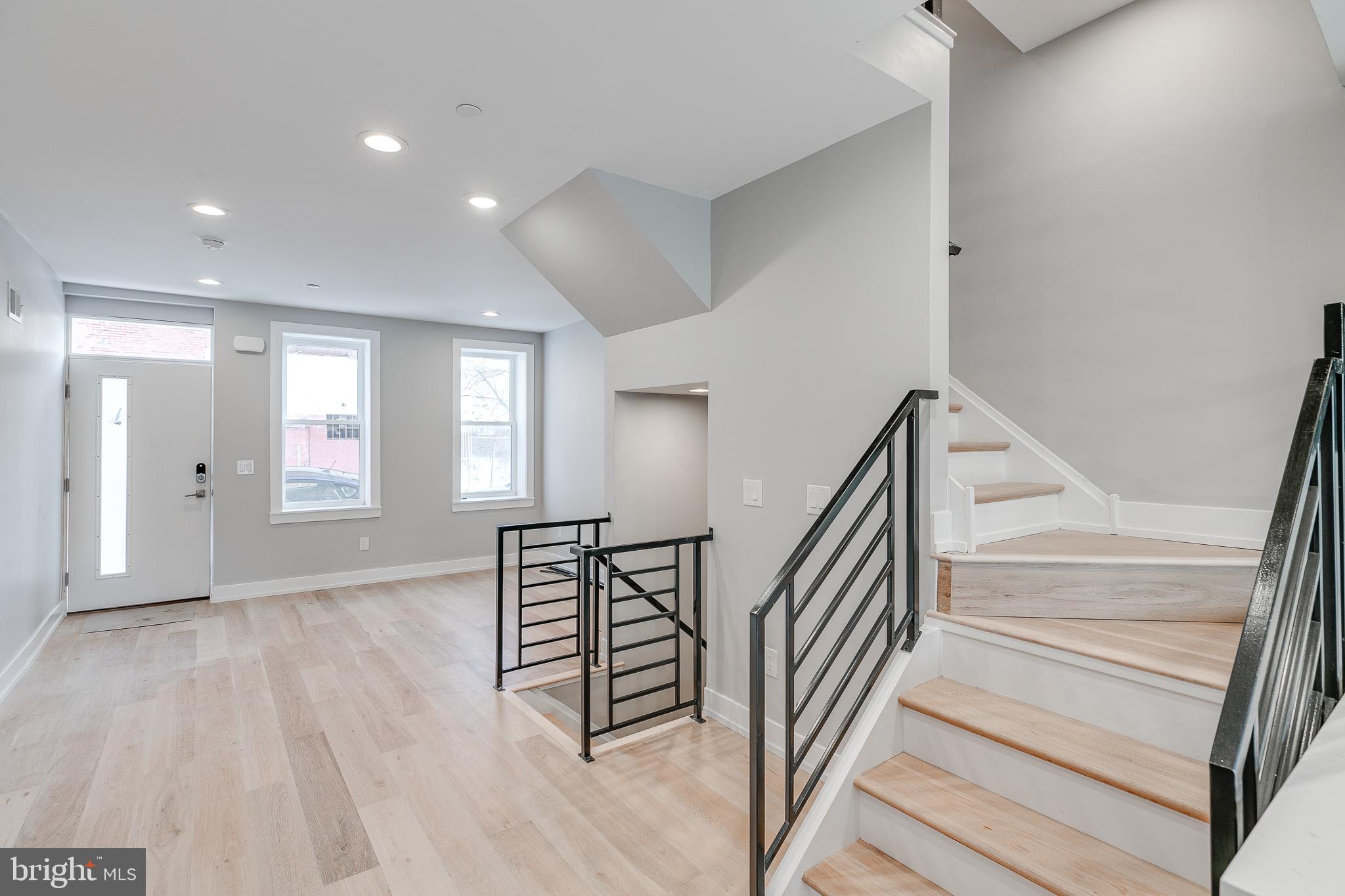 OLDE KENSINGTON - Residential Lease