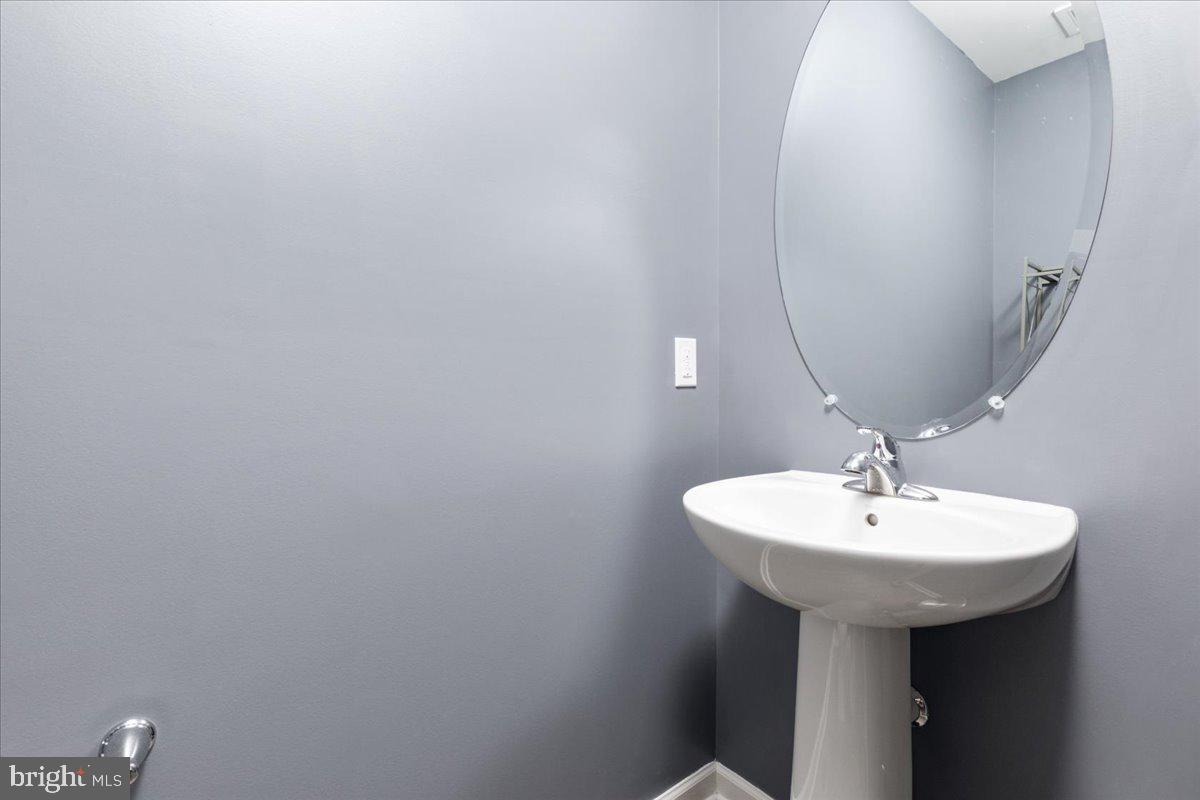 TOWNES AT TATE MANOR - Residential Lease