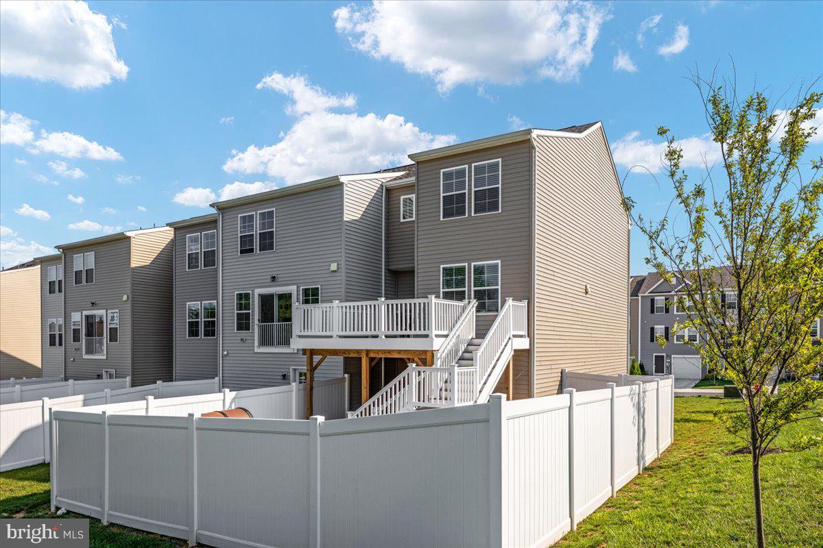 TOWNES AT TATE MANOR - Residential Lease