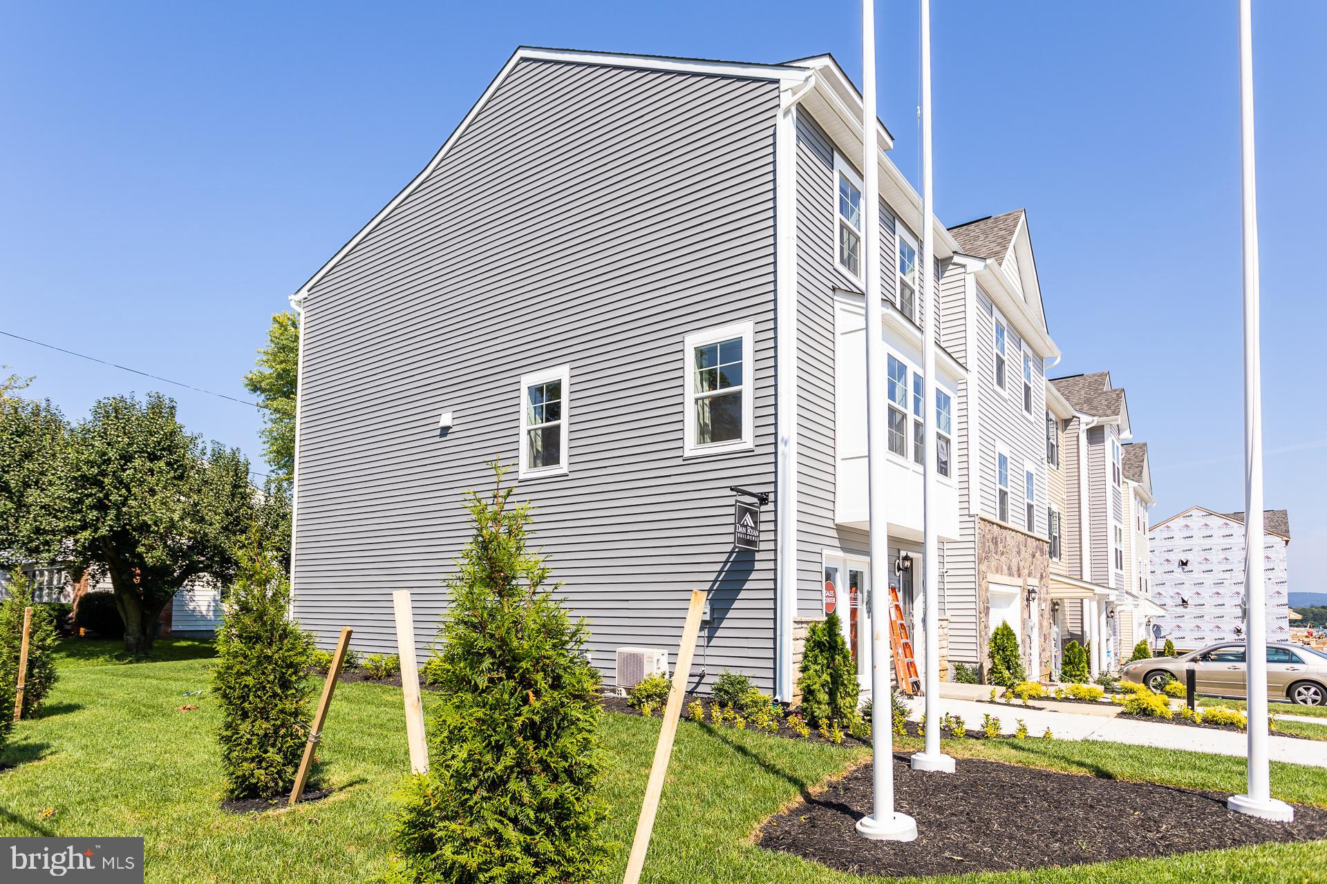 SOUTH BROOK - Residential