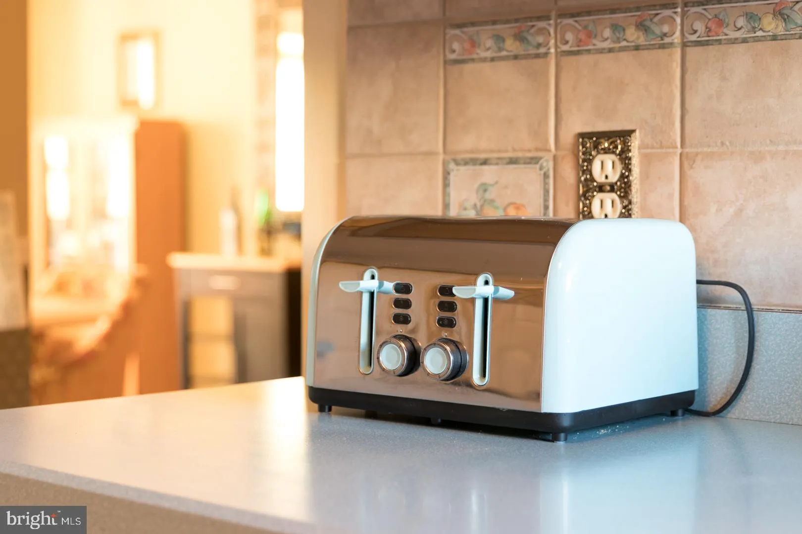 Hamilton, New Jersey 08690, United States, 4 Bedrooms Bedrooms, ,3 BathroomsBathrooms,Residential,Pending,26257