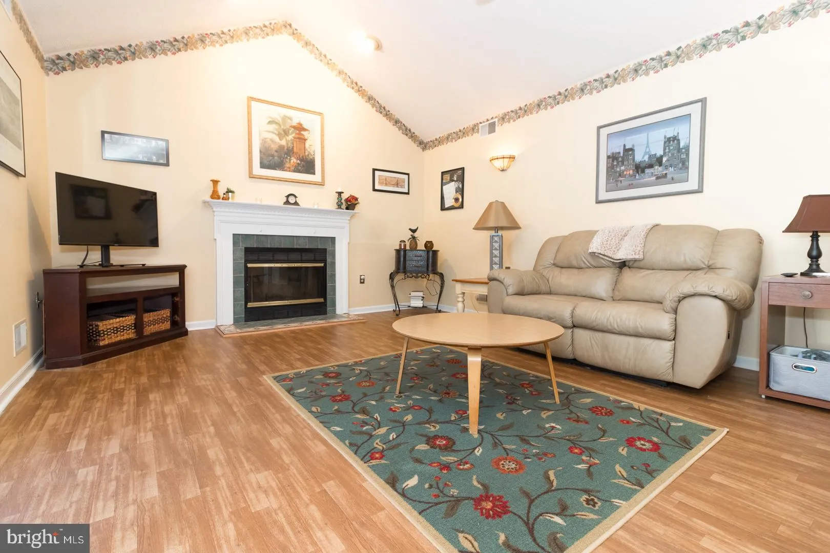 Hamilton, New Jersey 08690, United States, 4 Bedrooms Bedrooms, ,3 BathroomsBathrooms,Residential,Pending,26257