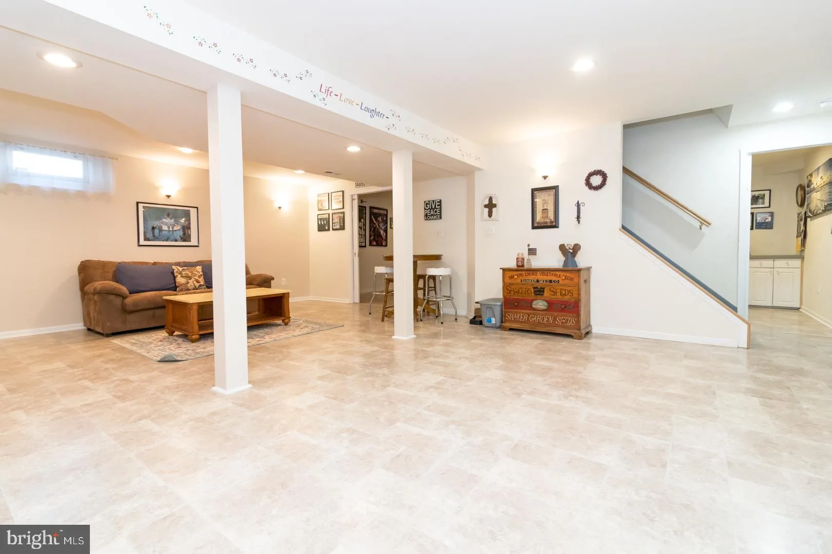 Hamilton, New Jersey 08690, United States, 4 Bedrooms Bedrooms, ,3 BathroomsBathrooms,Residential,Pending,26257