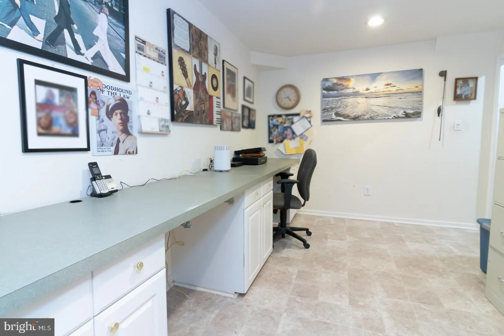 Hamilton, New Jersey 08690, United States, 4 Bedrooms Bedrooms, ,3 BathroomsBathrooms,Residential,Pending,26257