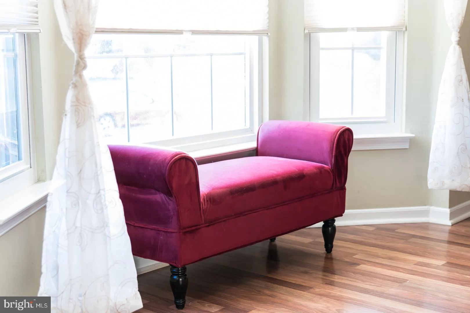 Hamilton, New Jersey 08690, United States, 4 Bedrooms Bedrooms, ,3 BathroomsBathrooms,Residential,Pending,26257