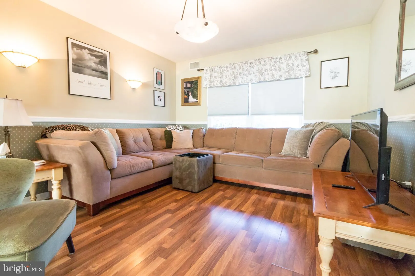 Hamilton, New Jersey 08690, United States, 4 Bedrooms Bedrooms, ,3 BathroomsBathrooms,Residential,Pending,26257