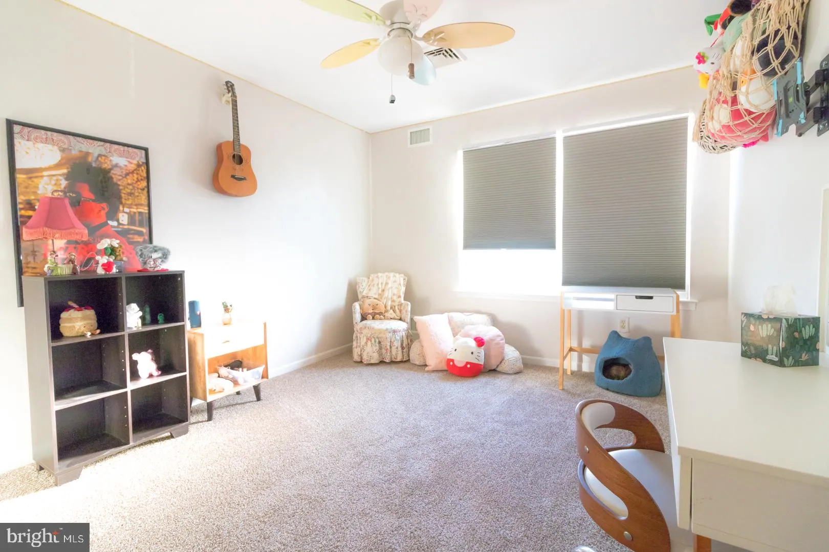 Hamilton, New Jersey 08690, United States, 4 Bedrooms Bedrooms, ,3 BathroomsBathrooms,Residential,Pending,26257