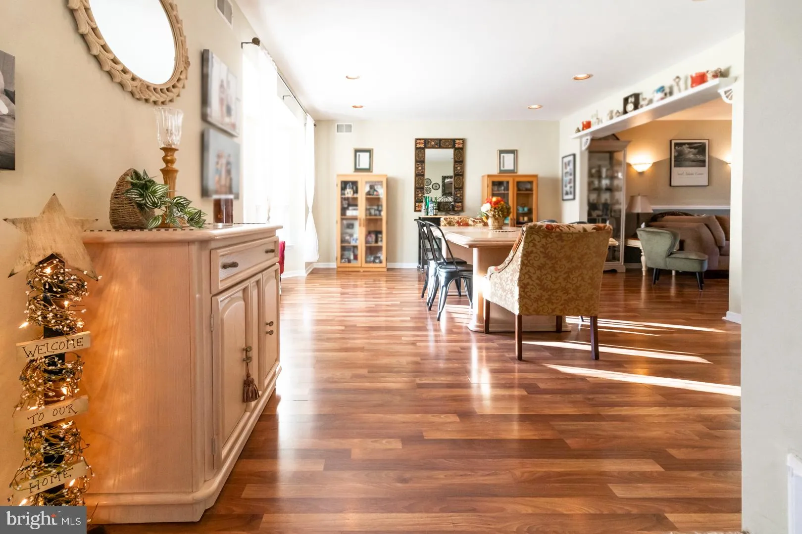 Hamilton, New Jersey 08690, United States, 4 Bedrooms Bedrooms, ,3 BathroomsBathrooms,Residential,Pending,26257