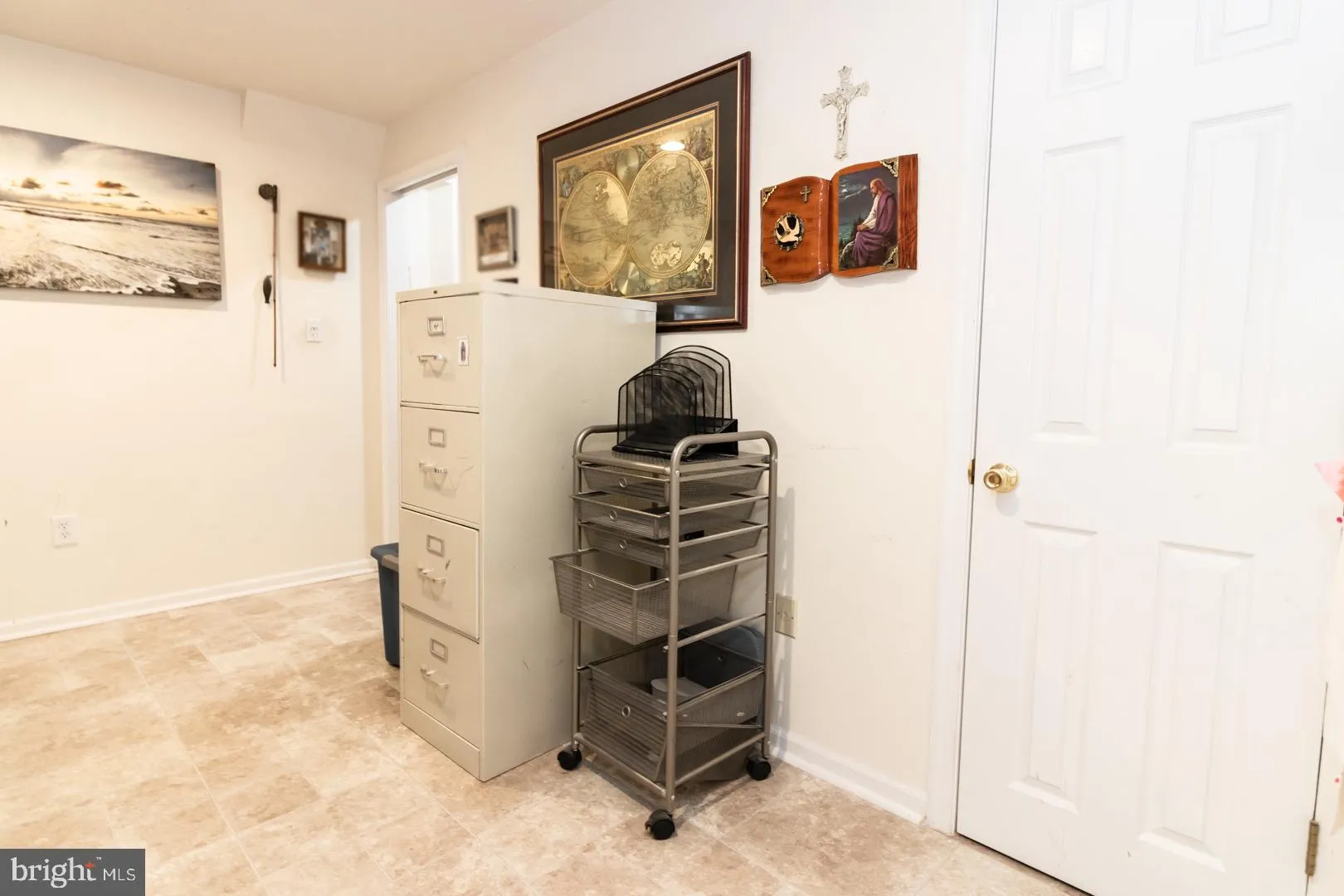 Hamilton, New Jersey 08690, United States, 4 Bedrooms Bedrooms, ,3 BathroomsBathrooms,Residential,Pending,26257