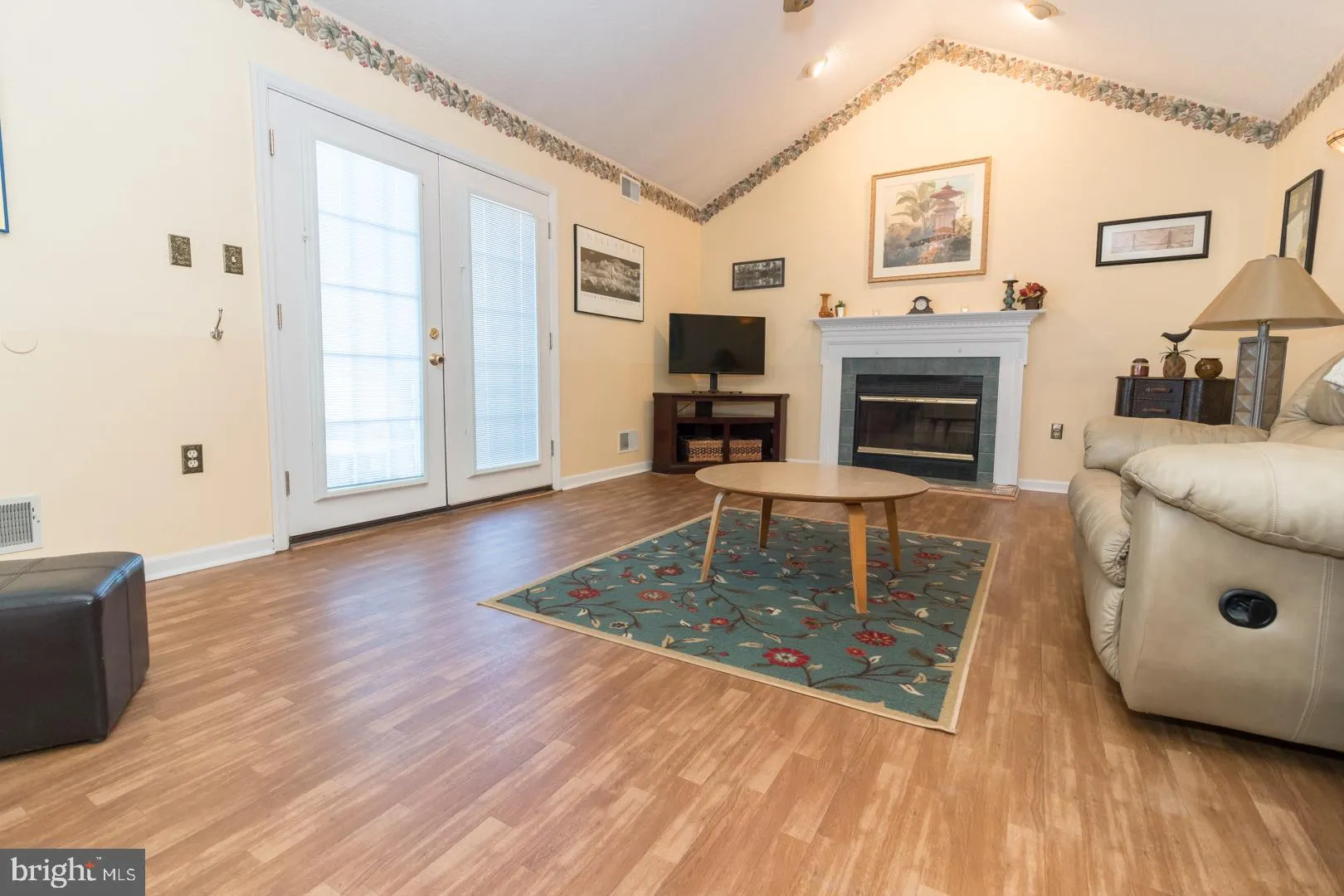 Hamilton, New Jersey 08690, United States, 4 Bedrooms Bedrooms, ,3 BathroomsBathrooms,Residential,Pending,26257