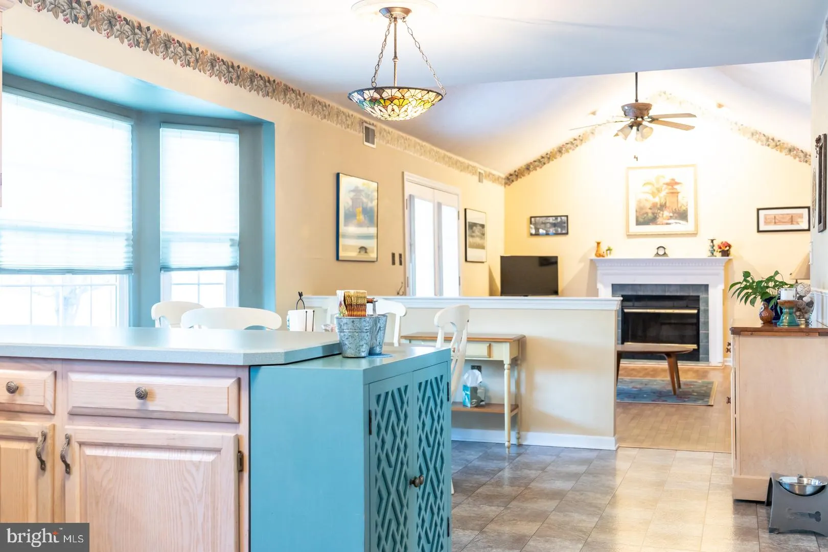 Hamilton, New Jersey 08690, United States, 4 Bedrooms Bedrooms, ,3 BathroomsBathrooms,Residential,Pending,26257