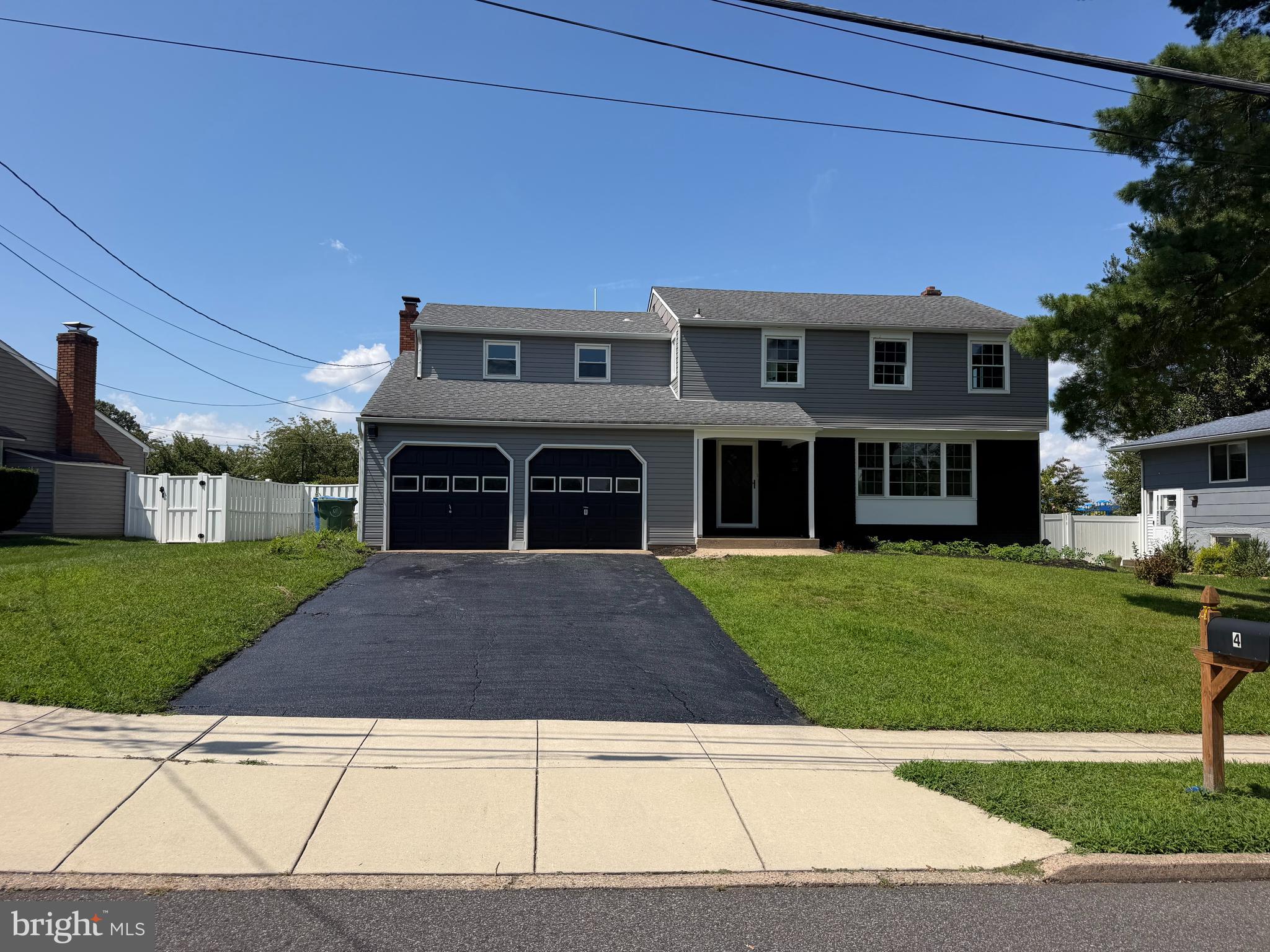 4 BELLOWS LANE