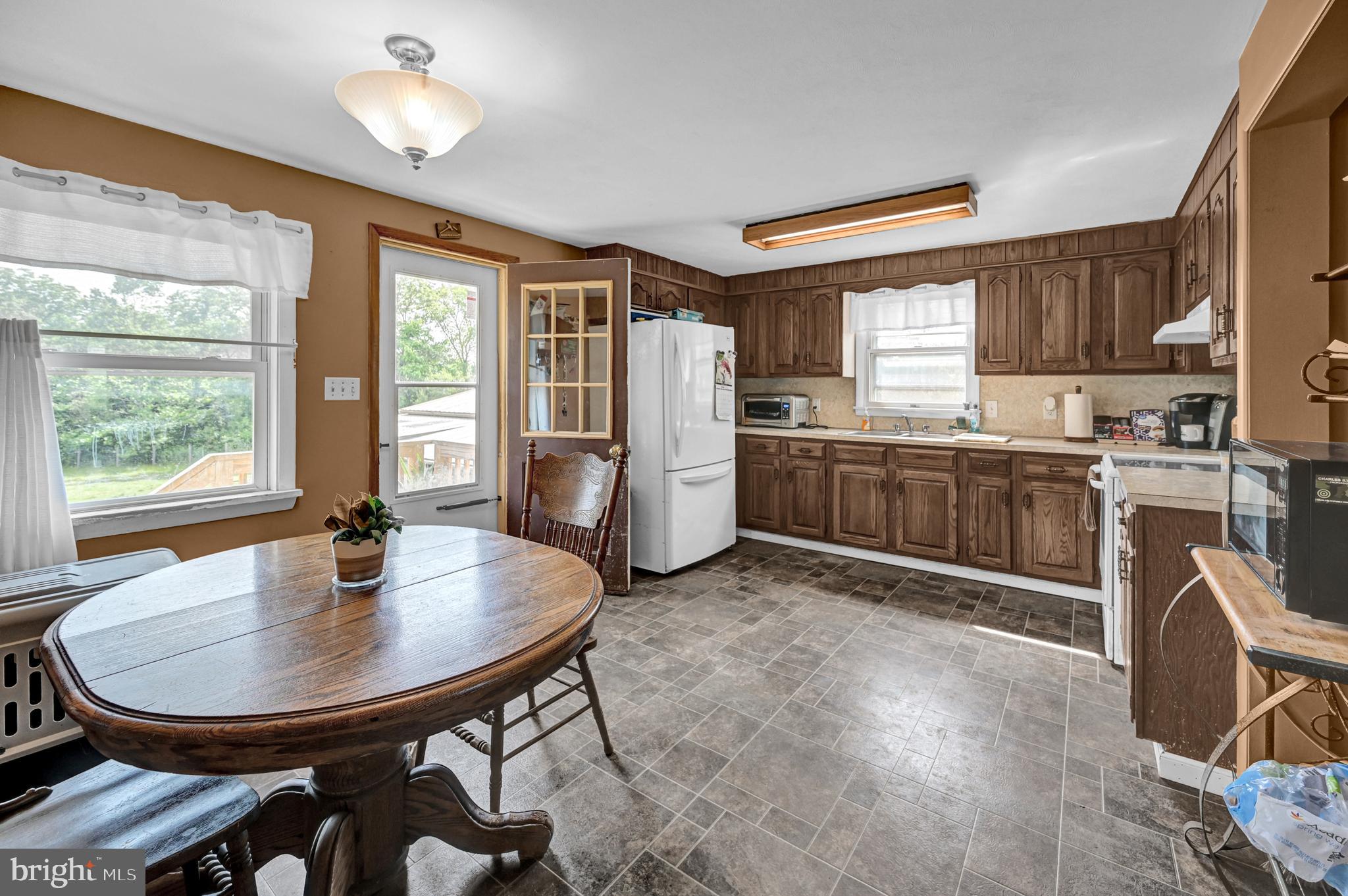 NONE, RURAL - Residential