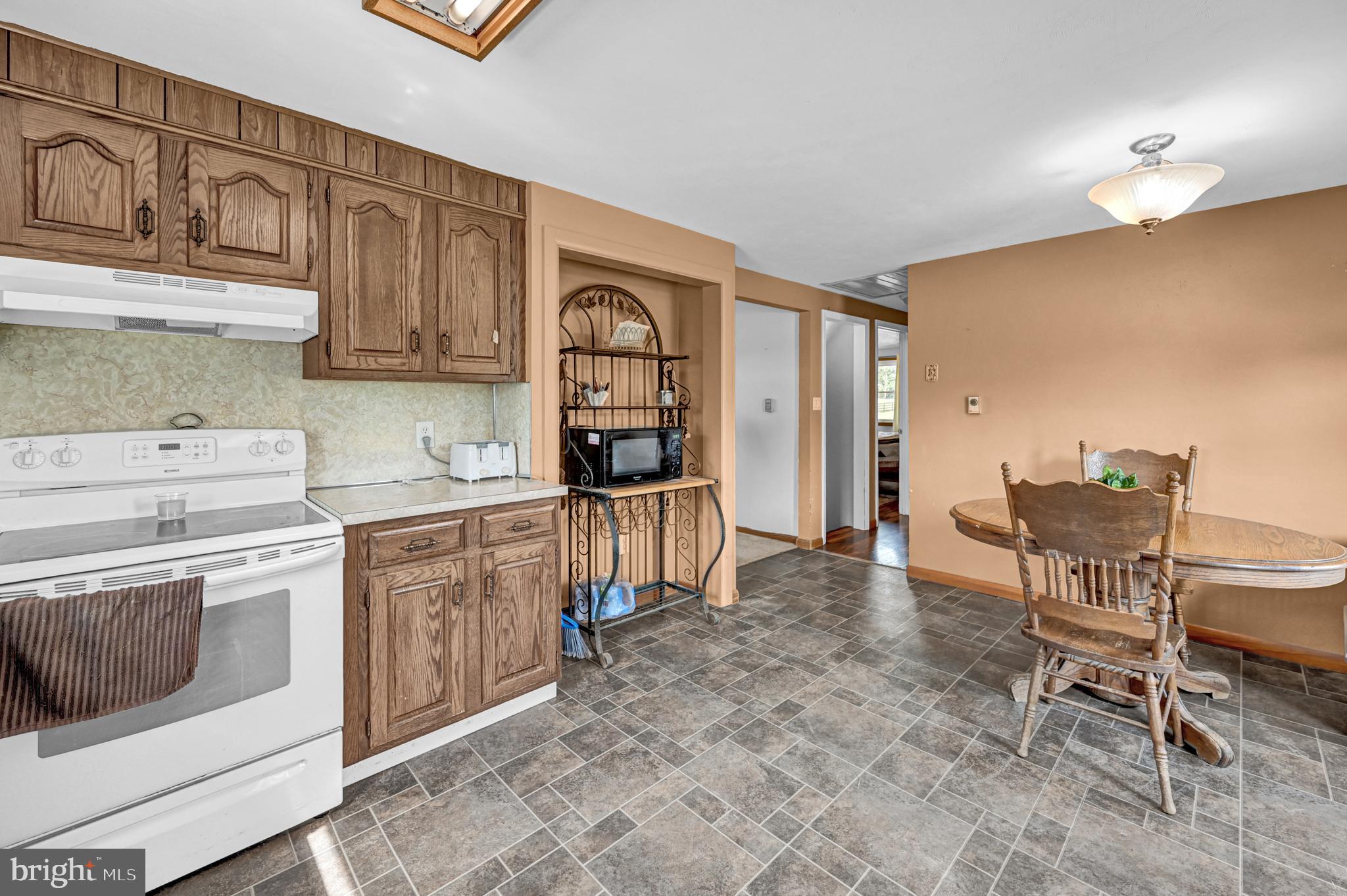 NONE, RURAL - Residential