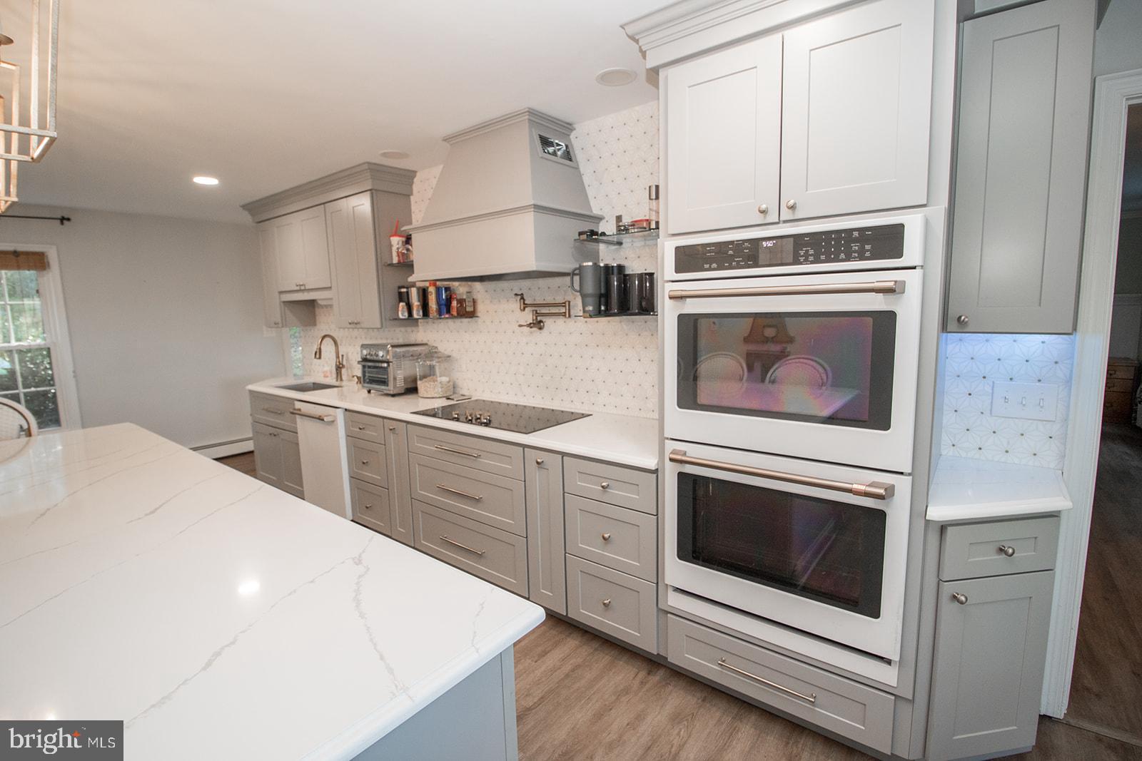 PORT TOBACCO SHORES - Residential