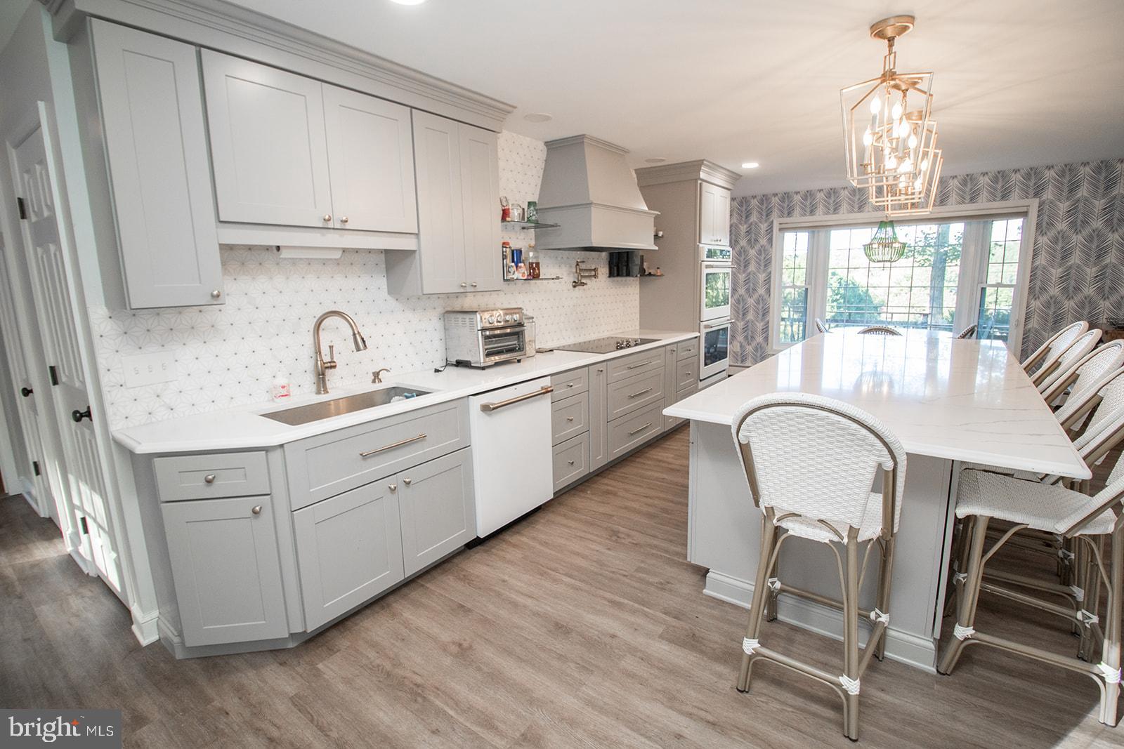 PORT TOBACCO SHORES - Residential