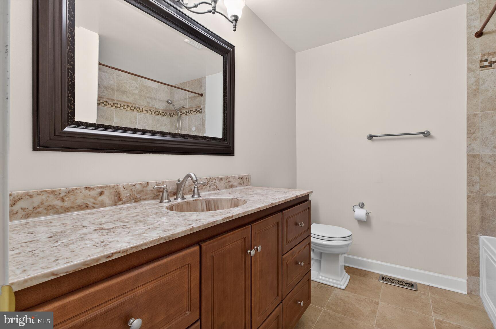 CLIPPER HILL ESTATES - Residential