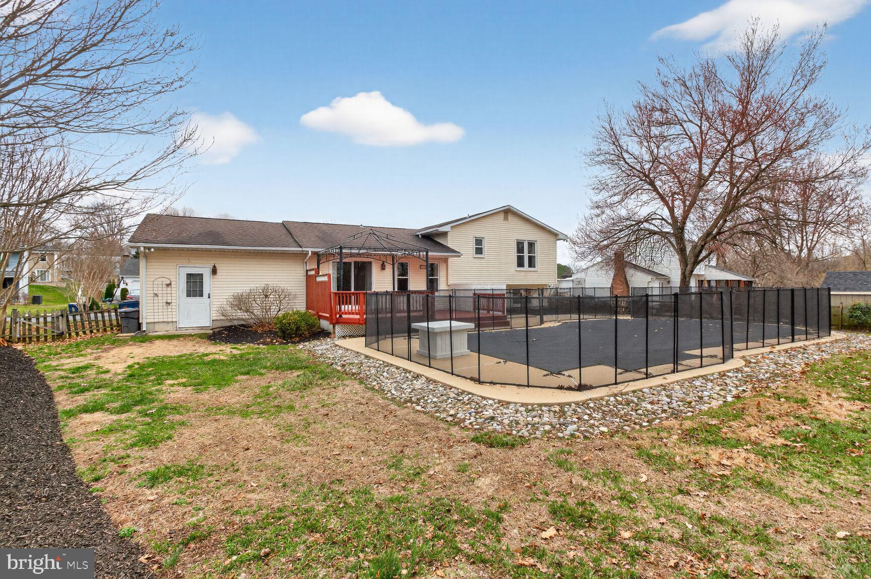 CLIPPER HILL ESTATES - Residential