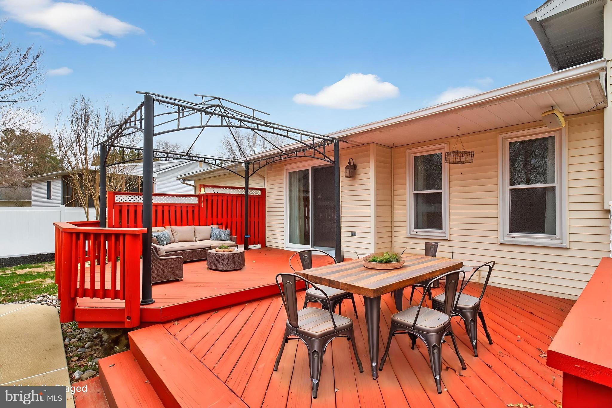 CLIPPER HILL ESTATES - Residential