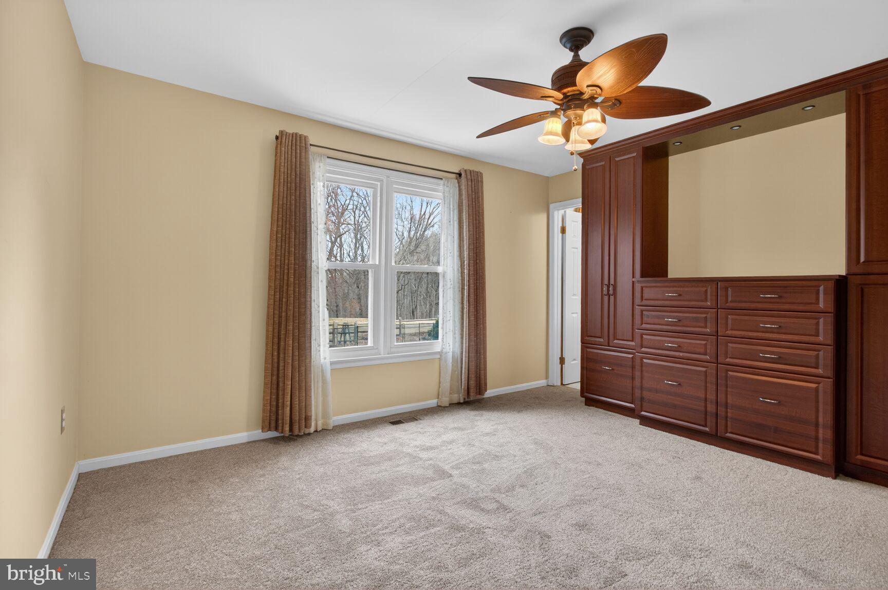 CLIPPER HILL ESTATES - Residential