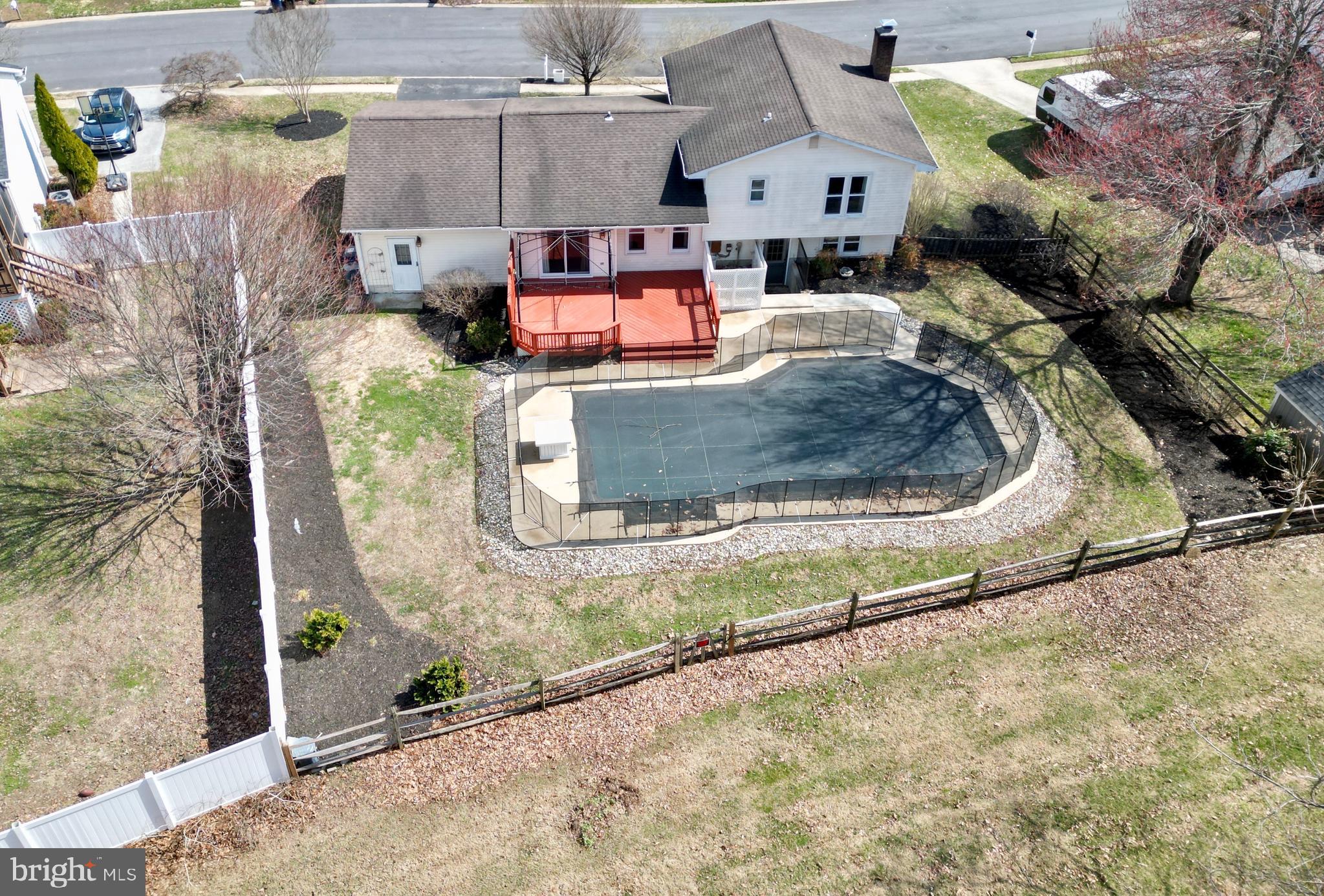 CLIPPER HILL ESTATES - Residential