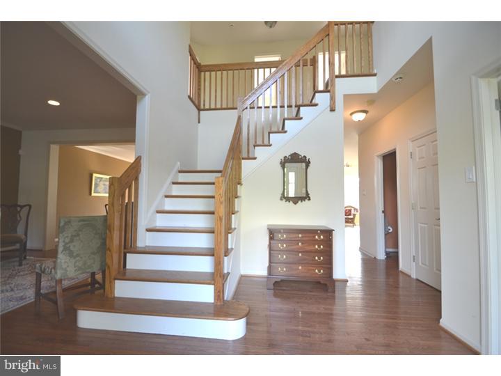 SUNNYBROOK - Residential