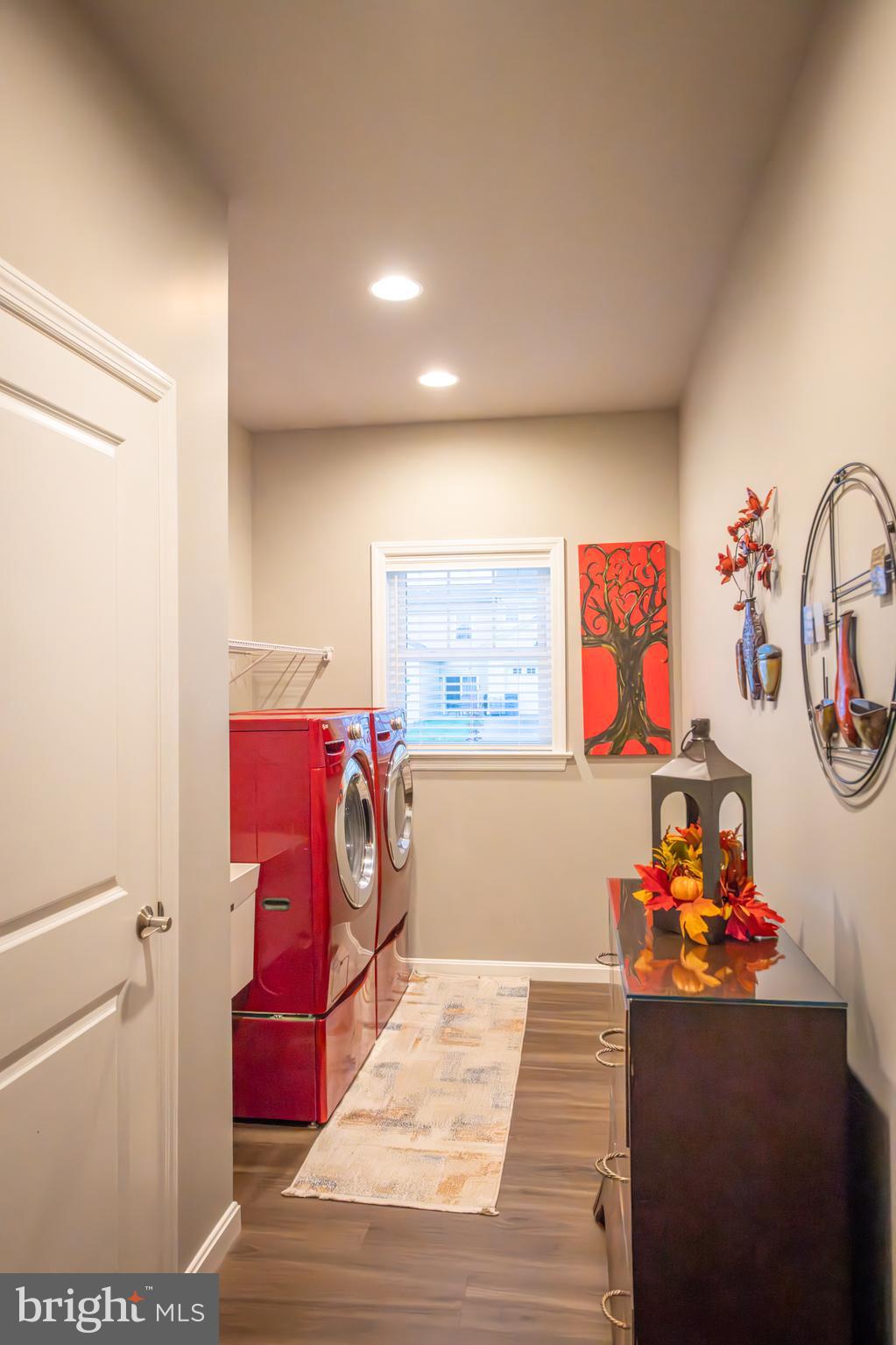 STONEY BROOK - Residential