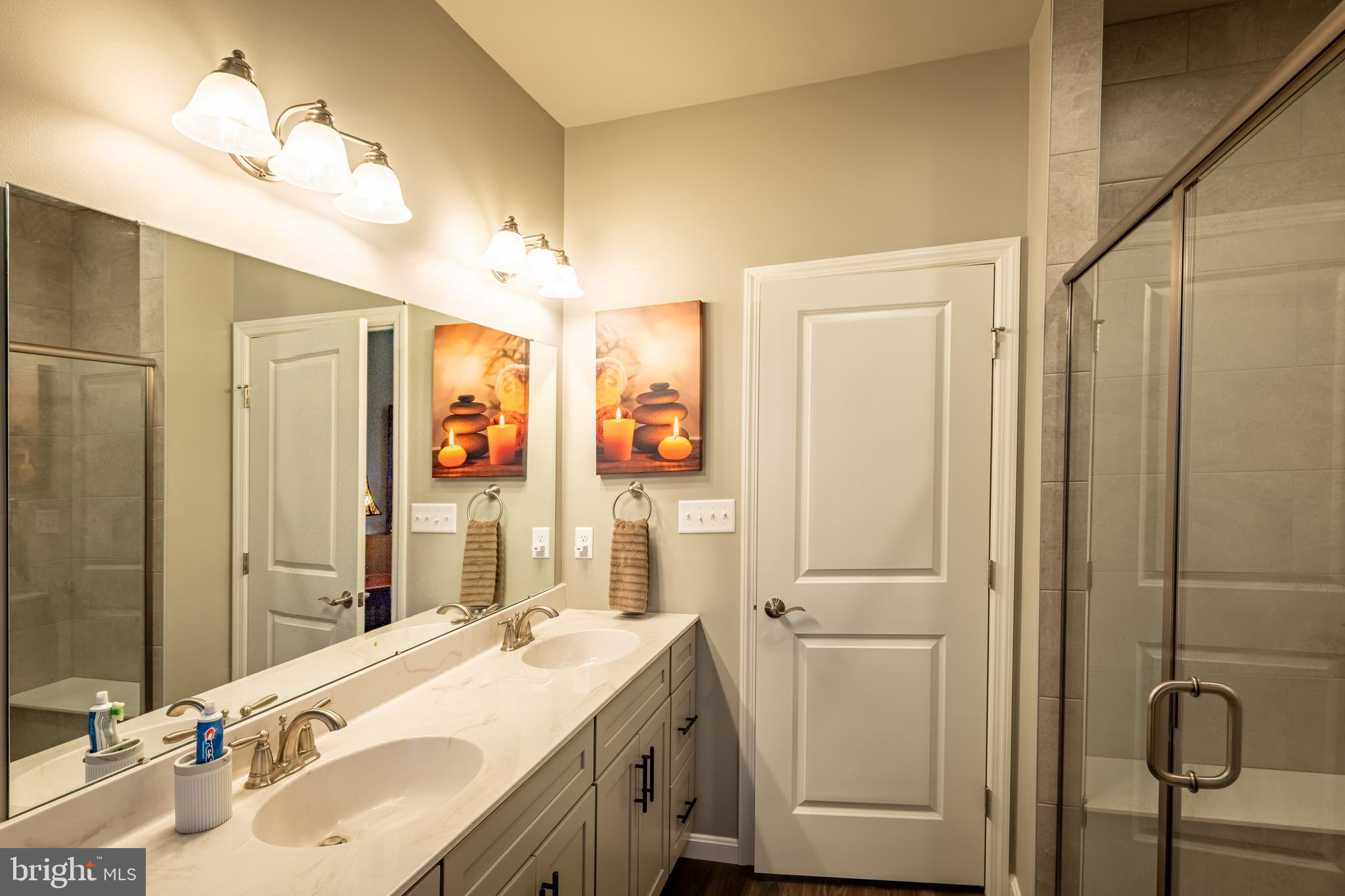 STONEY BROOK - Residential