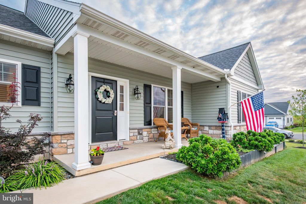 Photo of 125 Lindsey Lane, ELIZABETHTOWN, PA 17022 (MLS # PALA2074934)