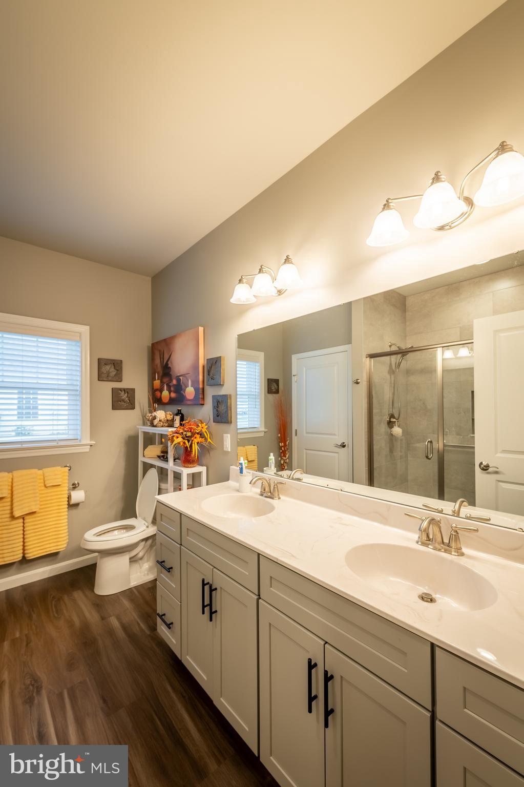 STONEY BROOK - Residential