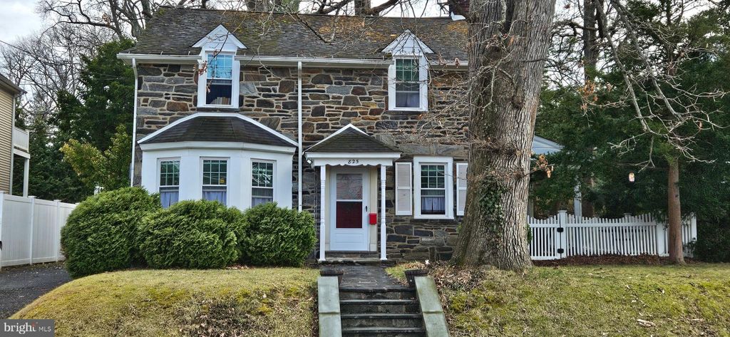 Photo of 825 N Jackson Street, MEDIA, PA 19063 (MLS # PADE2110114)