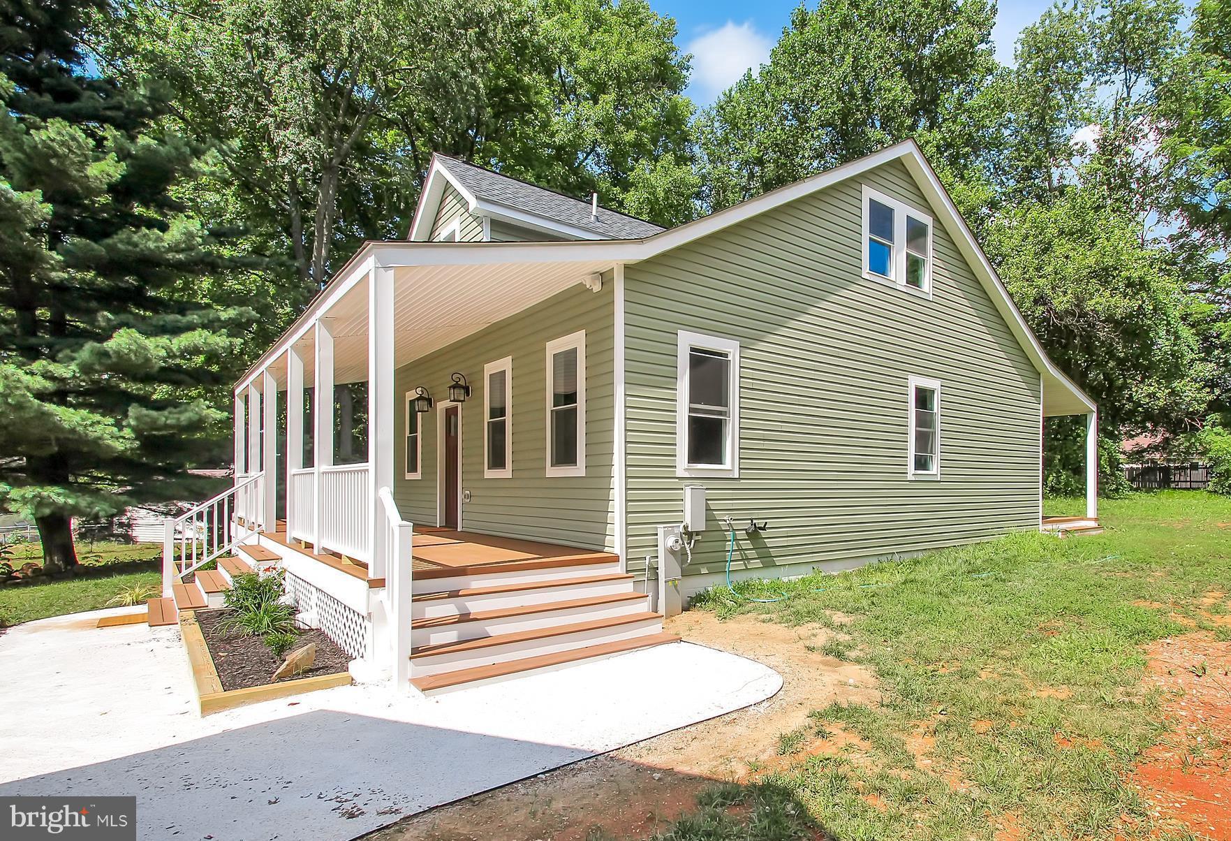 WOODSIDE - Residential