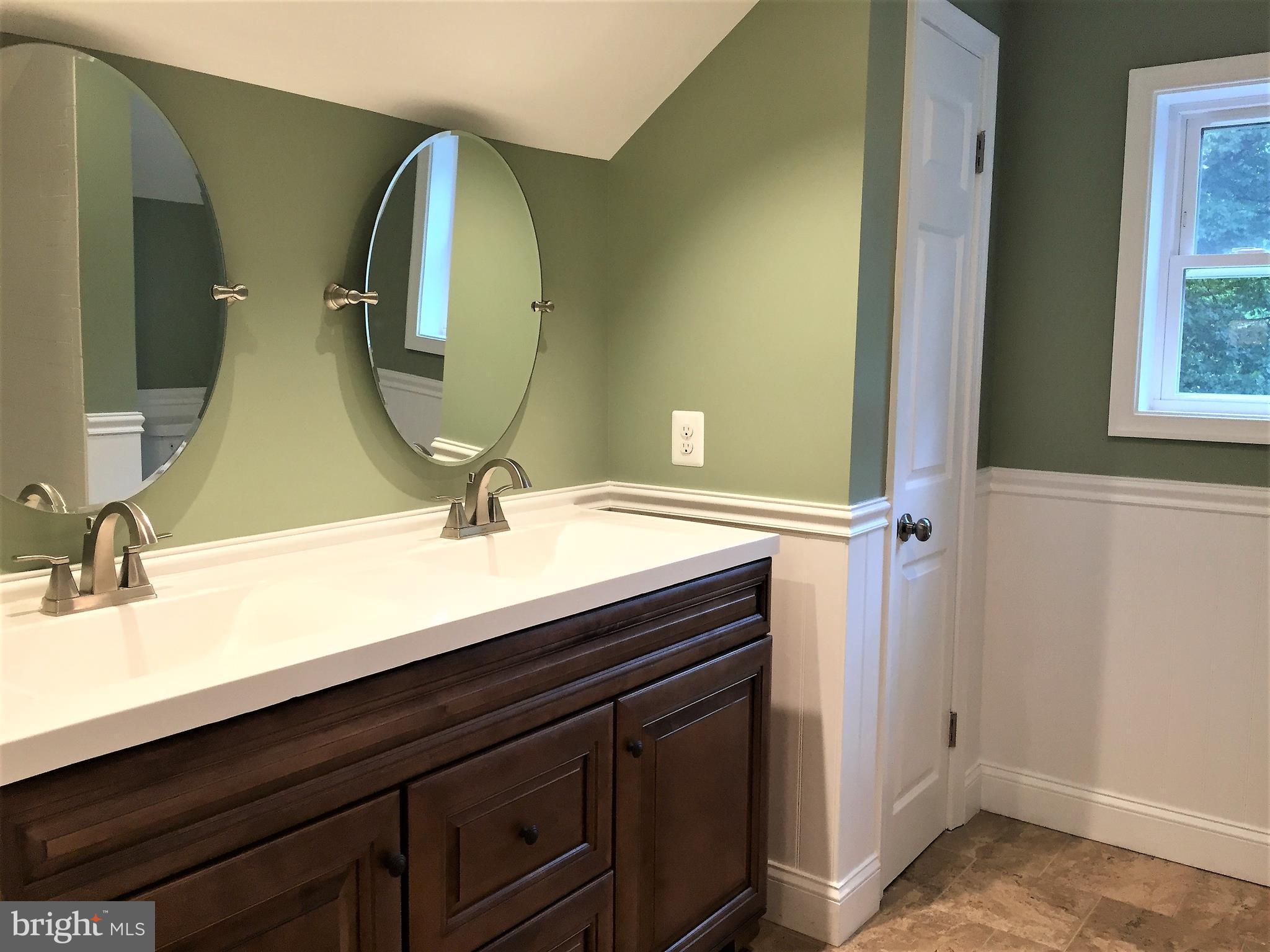 WOODSIDE - Residential