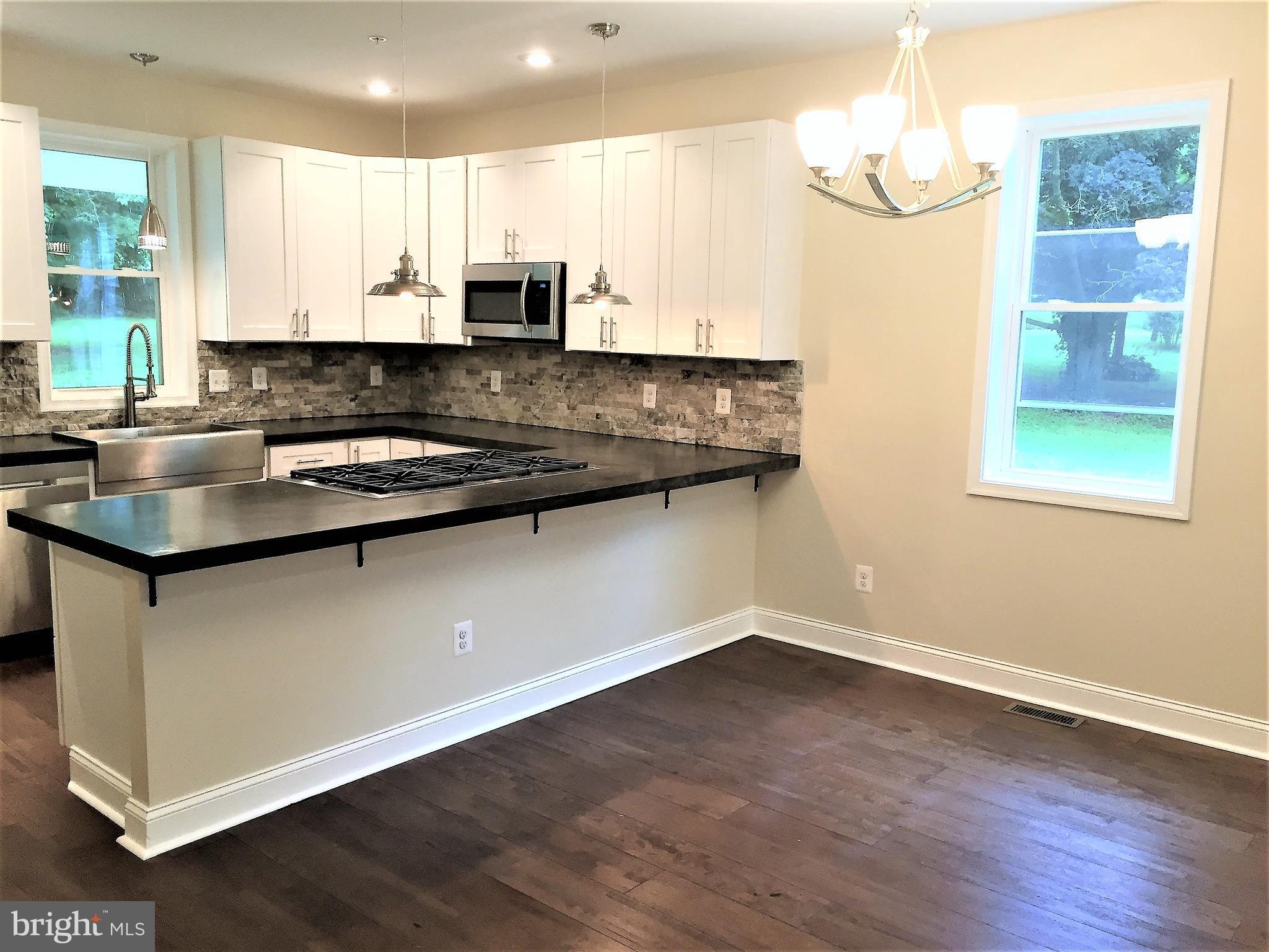 WOODSIDE - Residential