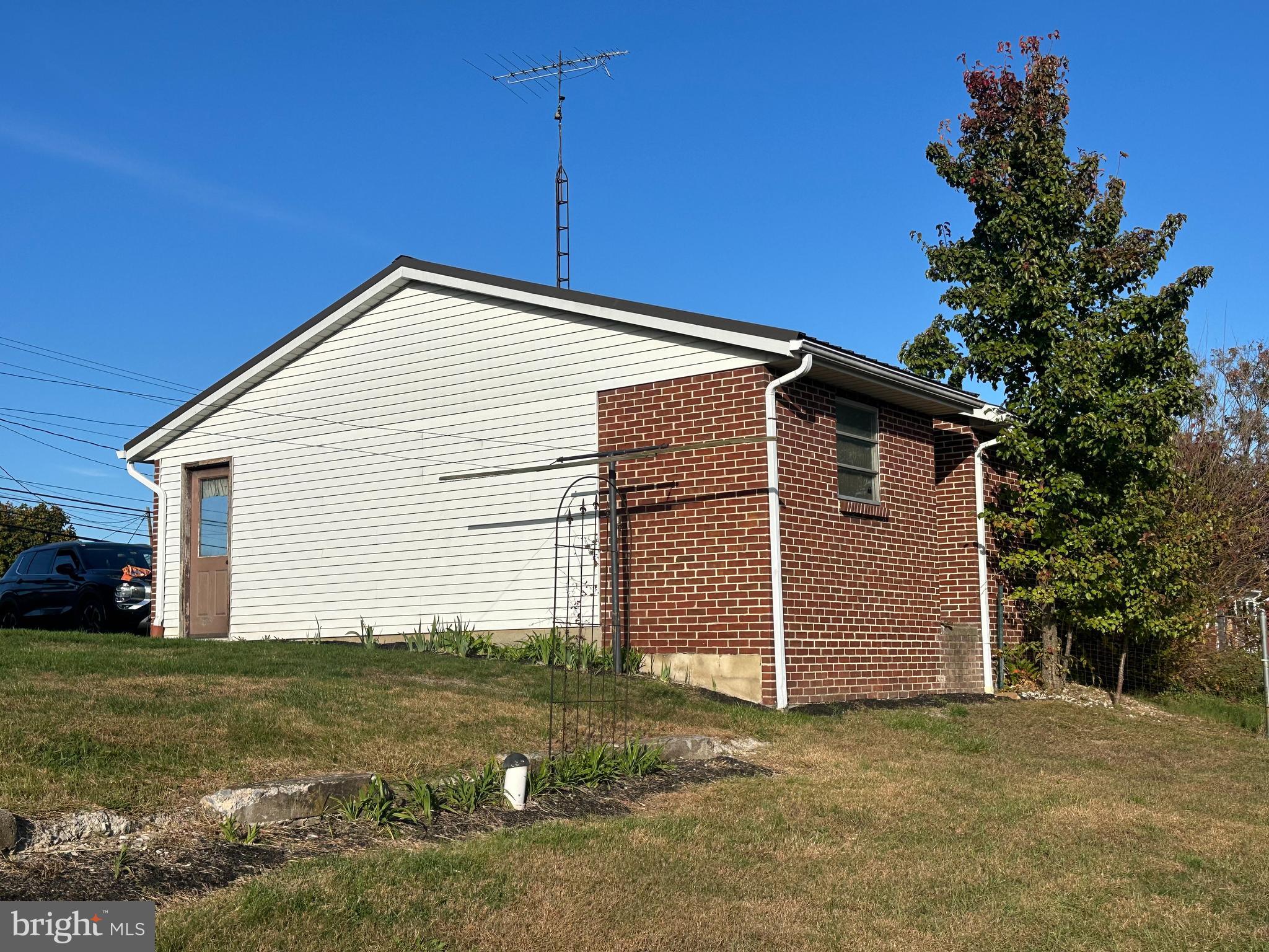 6602 LINCOLN WAY WEST