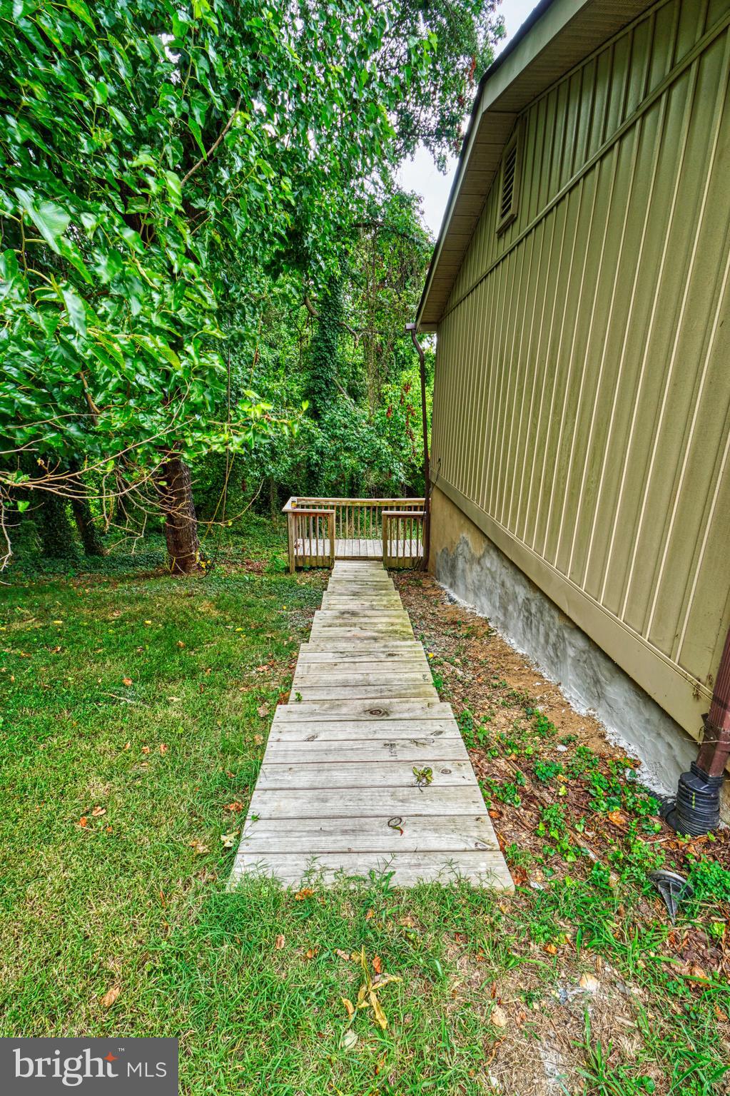 RUSSLERS ROOST - Residential