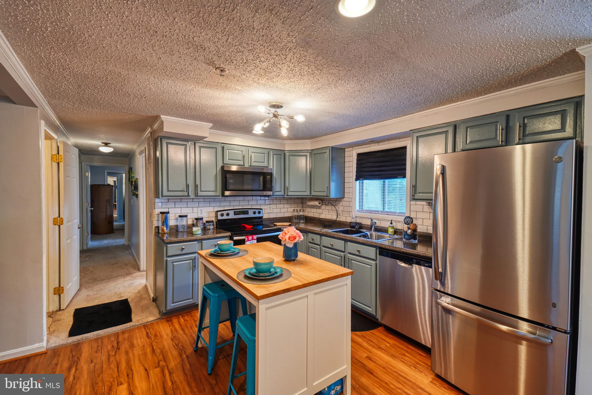 RUSSLERS ROOST - Residential