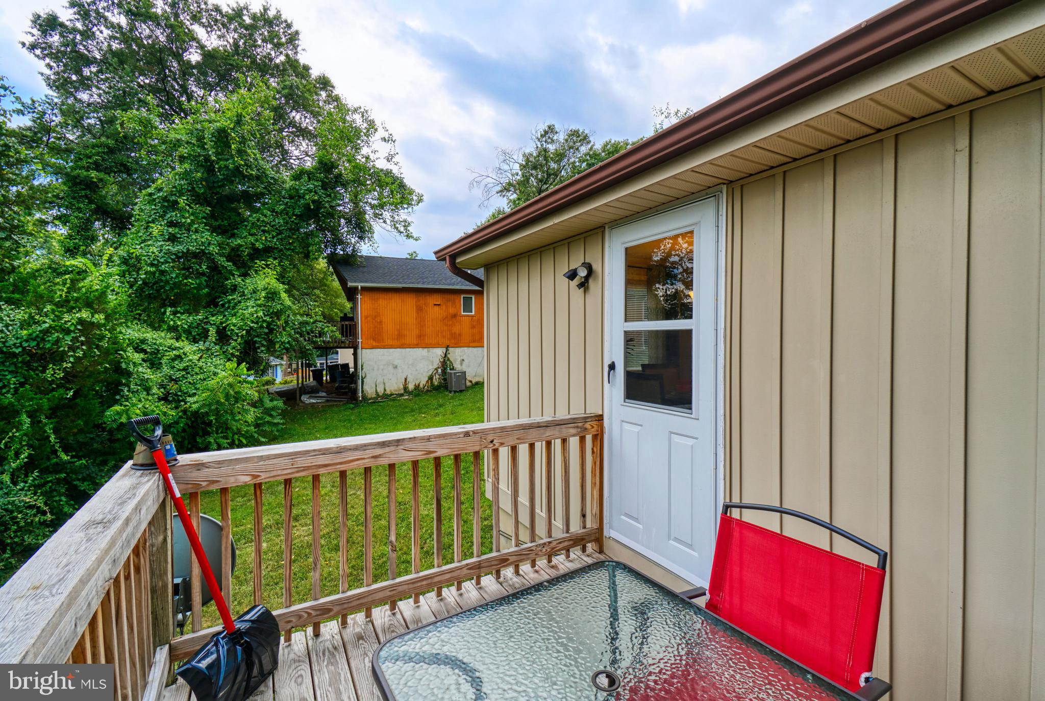 RUSSLERS ROOST - Residential