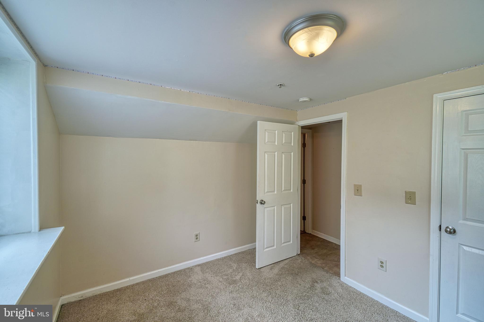 RUSSLERS ROOST - Residential