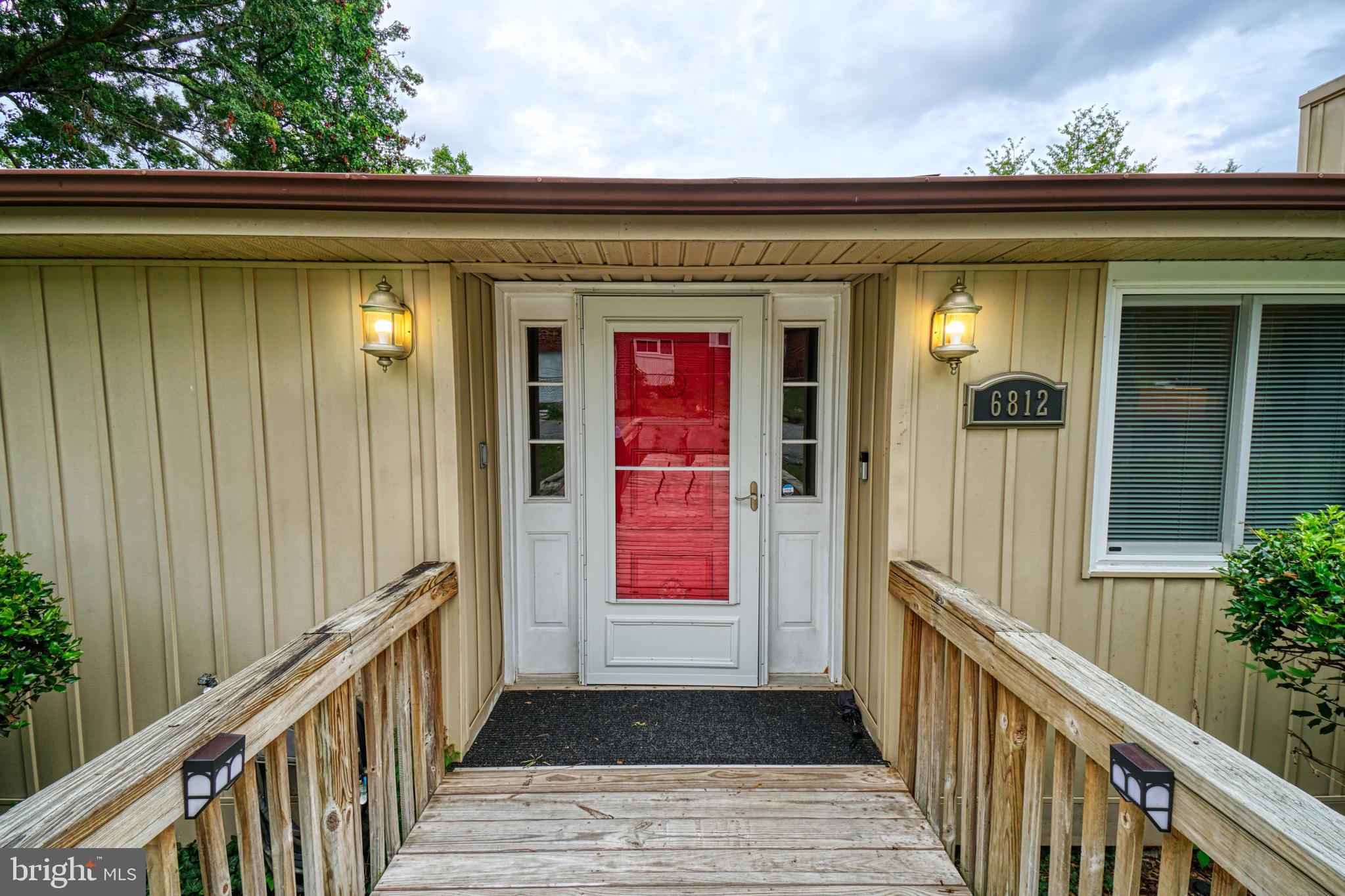 RUSSLERS ROOST - Residential