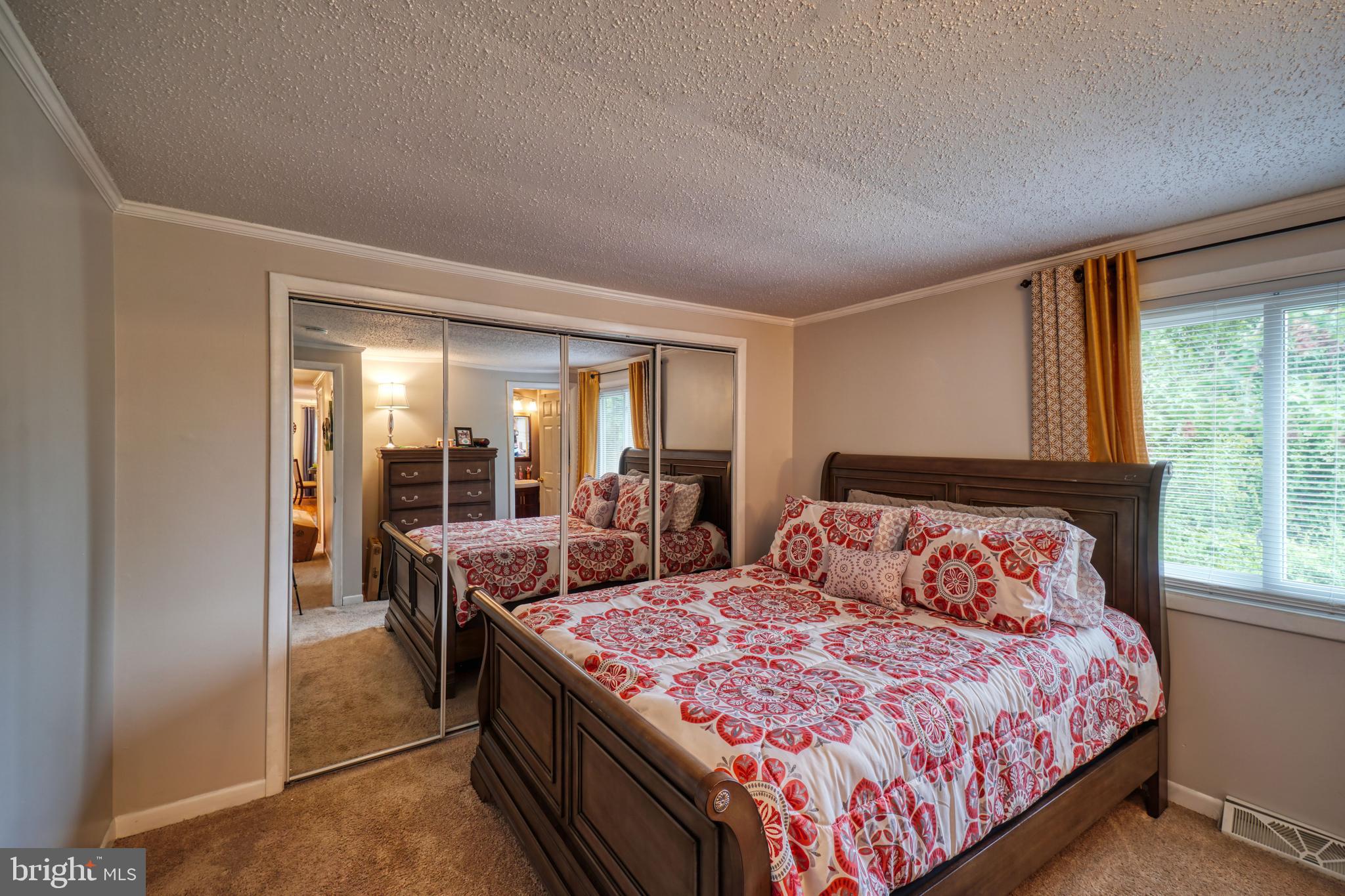 RUSSLERS ROOST - Residential