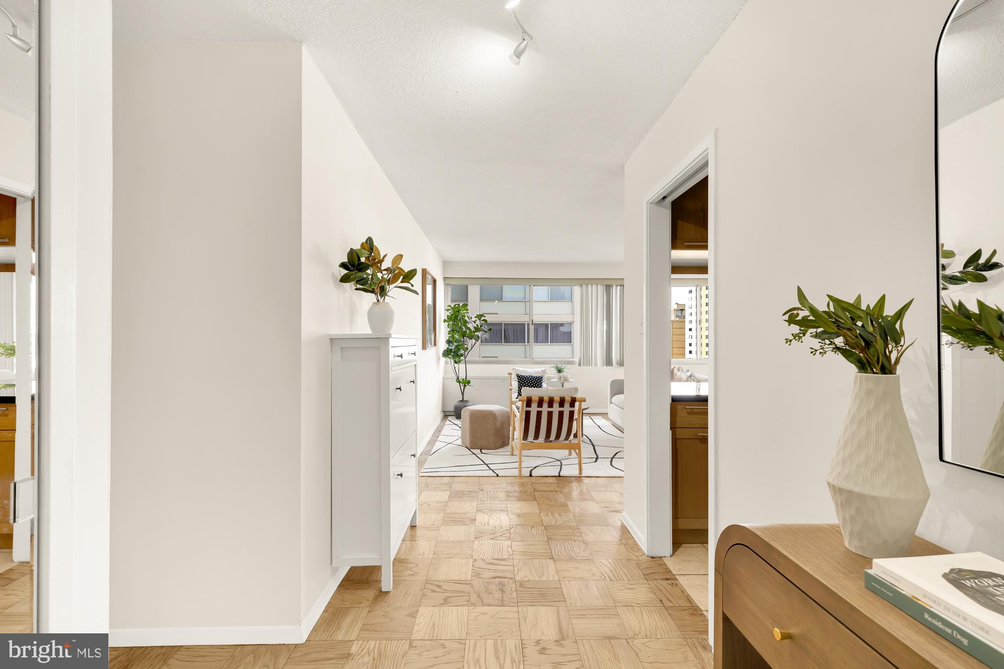 CHEVY CHASE VILLAGE - Residential