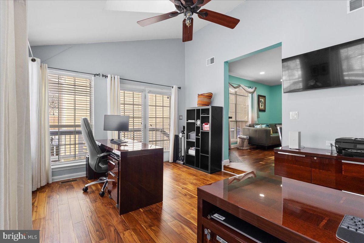 NORTHRIDGE PLAT 26 - Residential