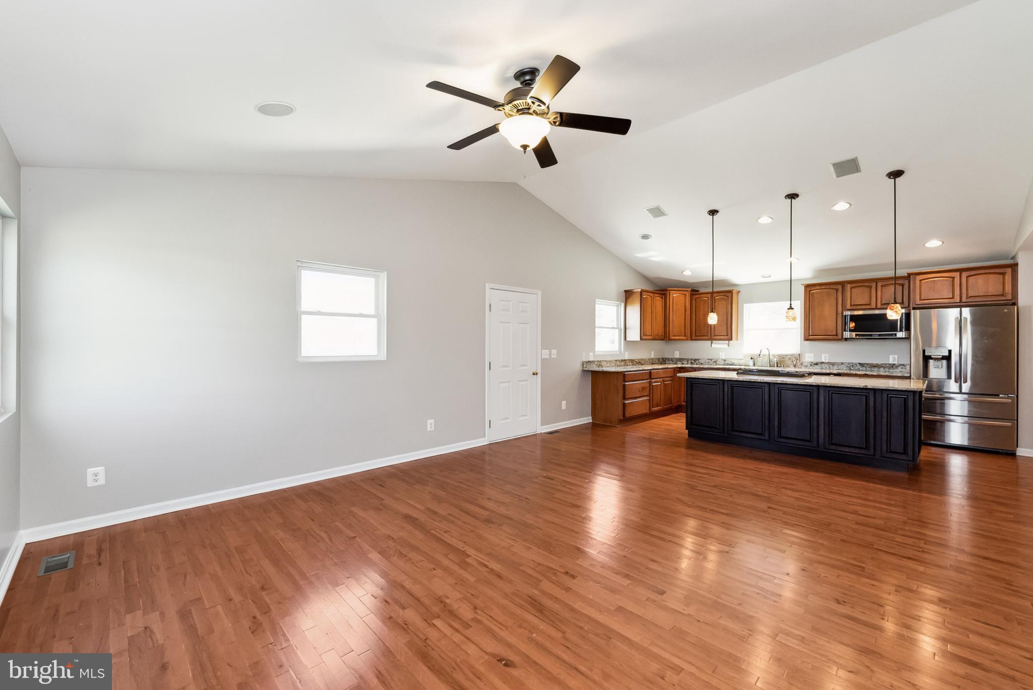 GOLDEN HILL ESTS - Residential